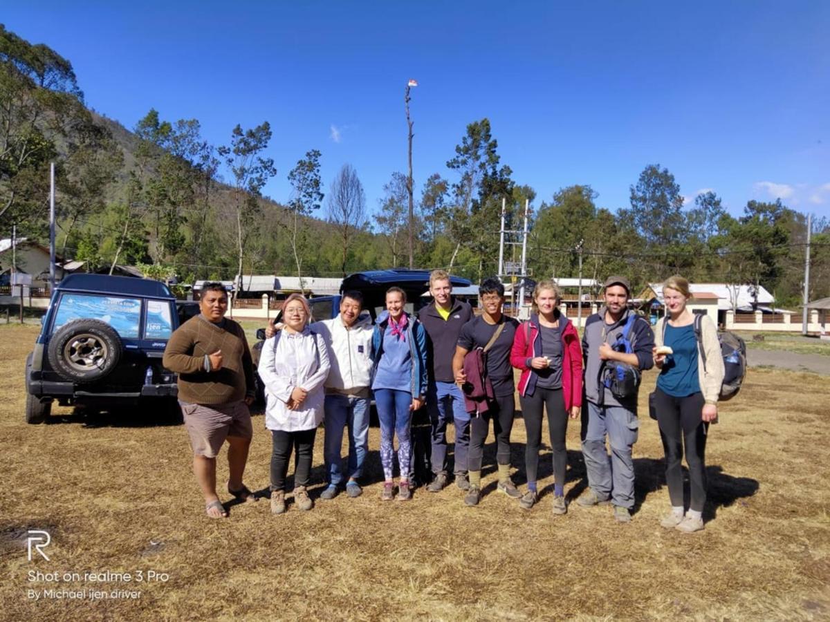 Thalia Homestay & Ijen Bromo Tour บันยูวังงี ภายนอก รูปภาพ